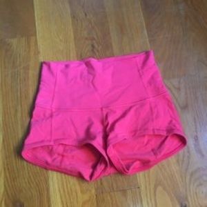 Lululemon pink shorts, spandex